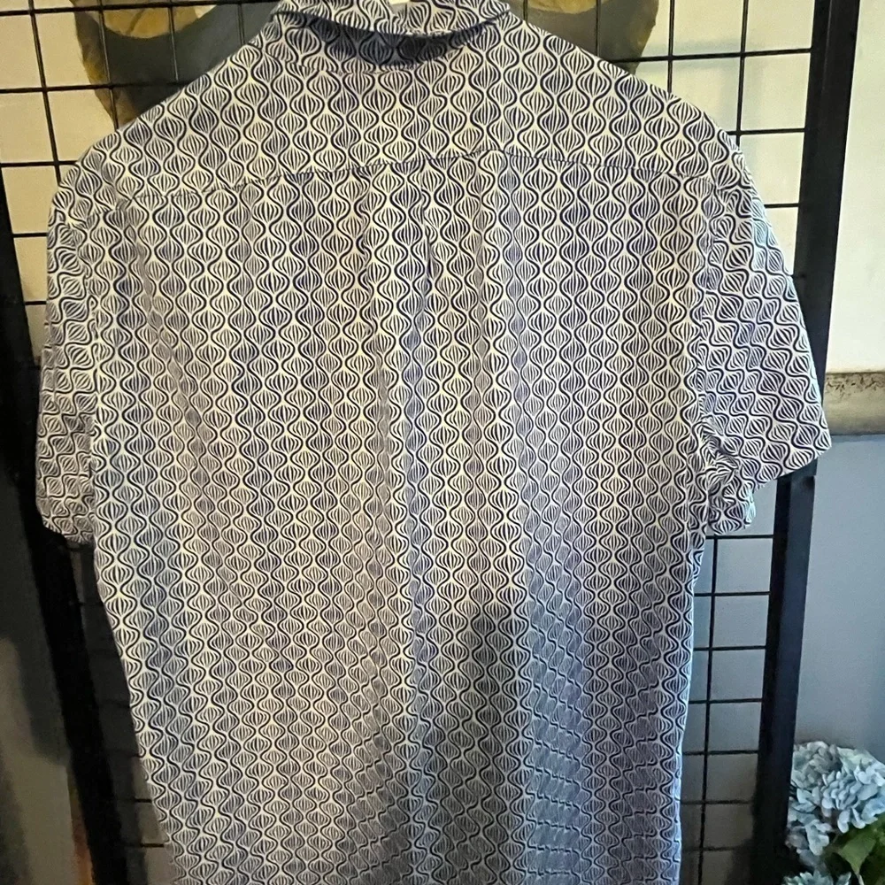 J. Crew Men's Blue Wave Pattern slim cut Shirt